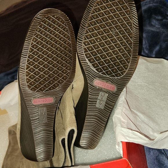 Aerosoles Gather Round Suede Knee Boot - Picture 5 of 10